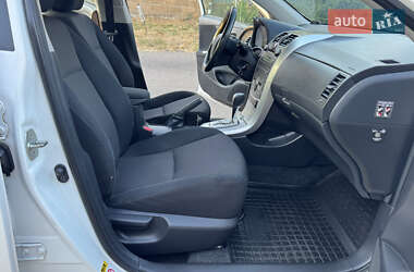 Седан Toyota Corolla 2010 в 
