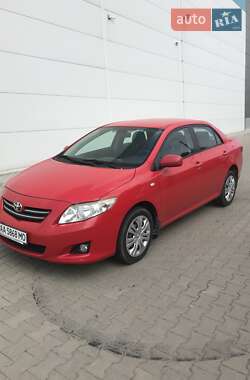 Седан Toyota Corolla 2007 в Киеве