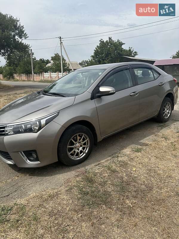 Седан Toyota Corolla 2014 в Петровому фото 2 Седан Toyota Corolla 2014 в Петровому