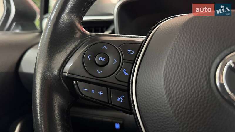 Седан Toyota Corolla 2021 в Ужгороде