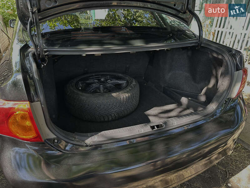 Седан Toyota Corolla 2008 в Кременчуге