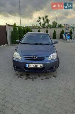 Хетчбек Toyota Corolla 2007 в Сарнах
