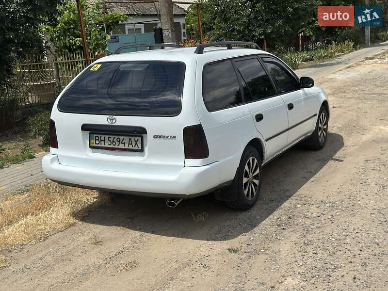 Универсал Toyota Corolla 1993 в Одессе