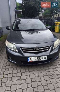 Седан Toyota Corolla 2008 в Львове
