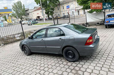 Седан Toyota Corolla 2004 в 