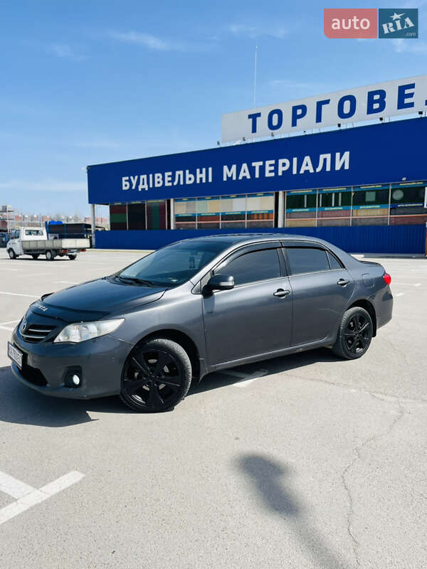 Седан Toyota Corolla 2011 в Каменец-Подольском