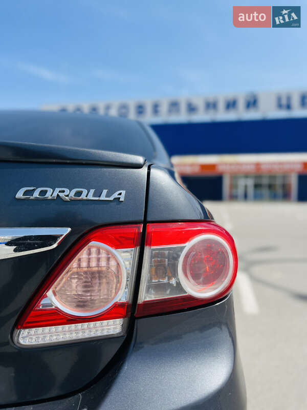 Седан Toyota Corolla 2011 в Каменец-Подольском