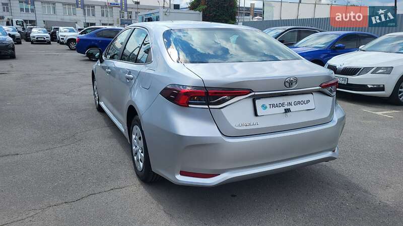 Седан Toyota Corolla 2021 в Киеве