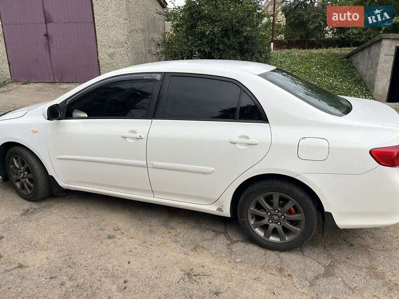Седан Toyota Corolla 2008 в Любашевке