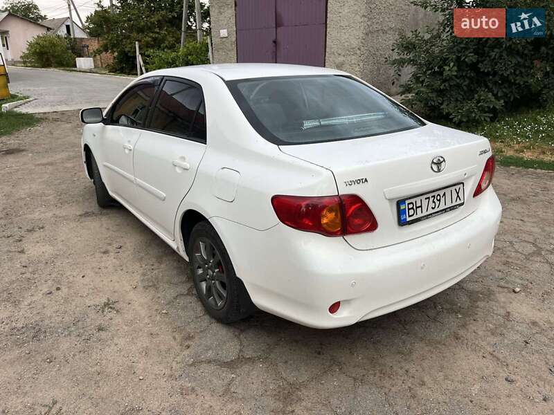 Седан Toyota Corolla 2008 в Любашевке