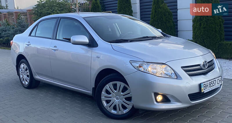 Седан Toyota Corolla 2008 в Одессе