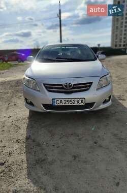 Седан Toyota Corolla 2008 в Києві