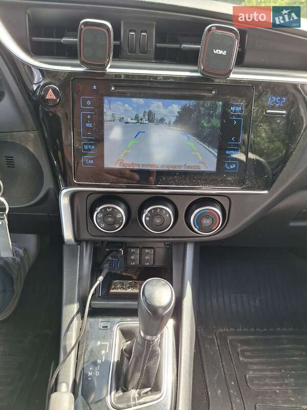 Седан Toyota Corolla 2017 в Киеве фото 3 Седан Toyota Corolla 2017 в Киеве