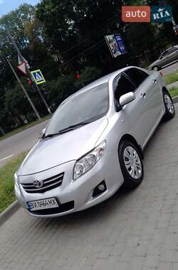 Седан Toyota Corolla 2008 в Хмельницком