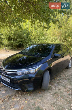 Седан Toyota Corolla 2016 в Харькове