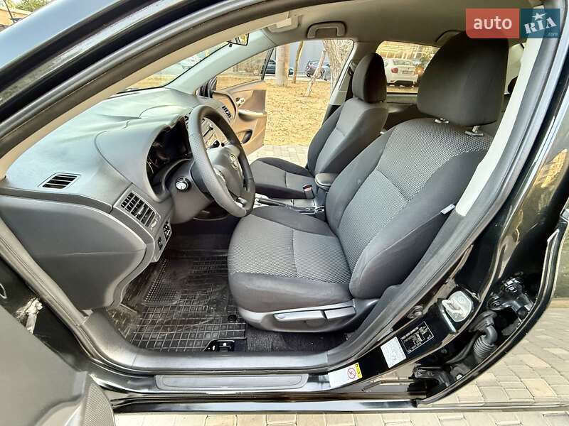 Седан Toyota Corolla 2013 в Одессе