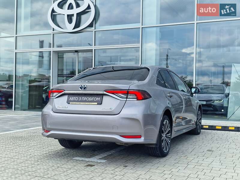 Седан Toyota Corolla 2019 в Рівному