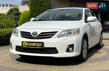 Седан Toyota Corolla 2013 в 