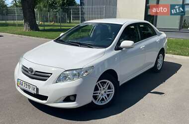 Седан Toyota Corolla 2008 в Киеве