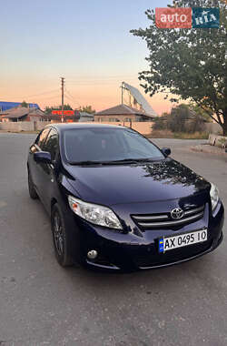 Седан Toyota Corolla 2008 в Ізюмі