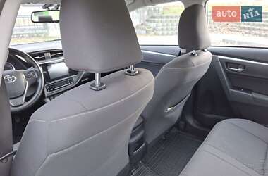 Седан Toyota Corolla 2016 в 