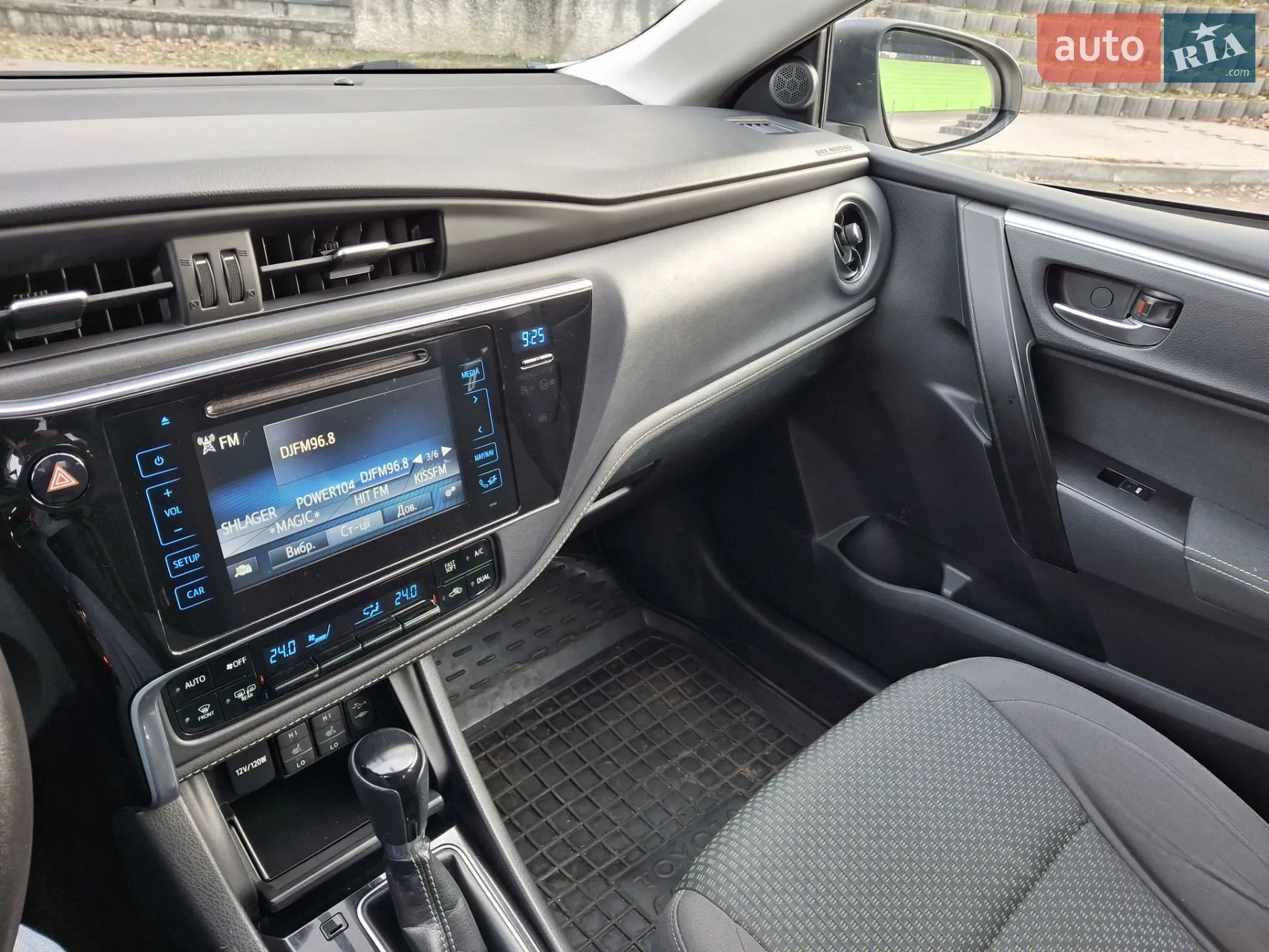 2016 Toyota Corolla - мініатюра 23