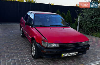 Хэтчбек Toyota Corolla 1990 в 