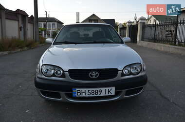 Седан Toyota Corolla 2000 в 