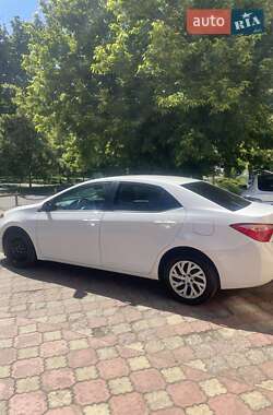 Седан Toyota Corolla 2018 в 