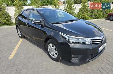 Седан Toyota Corolla 2016 в Узині