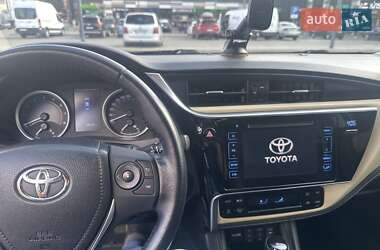 Седан Toyota Corolla 2017 в Києві