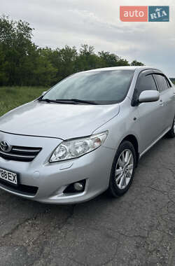 Седан Toyota Corolla 2008 в Каменском