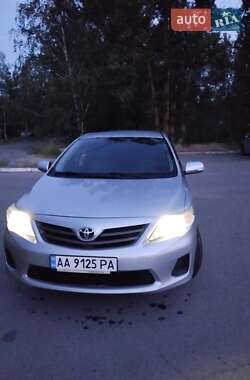Седан Toyota Corolla 2012 в Полтаве