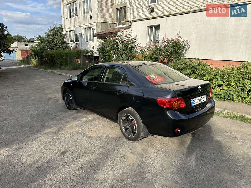 Седан Toyota Corolla 2008 в Львові фото 3 Седан Toyota Corolla 2008 в Львові