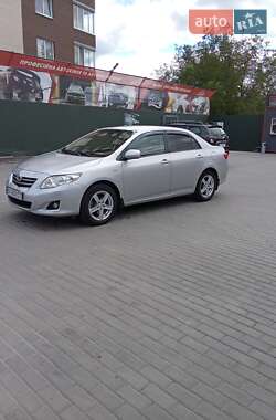 Седан Toyota Corolla 2008 в Полонном