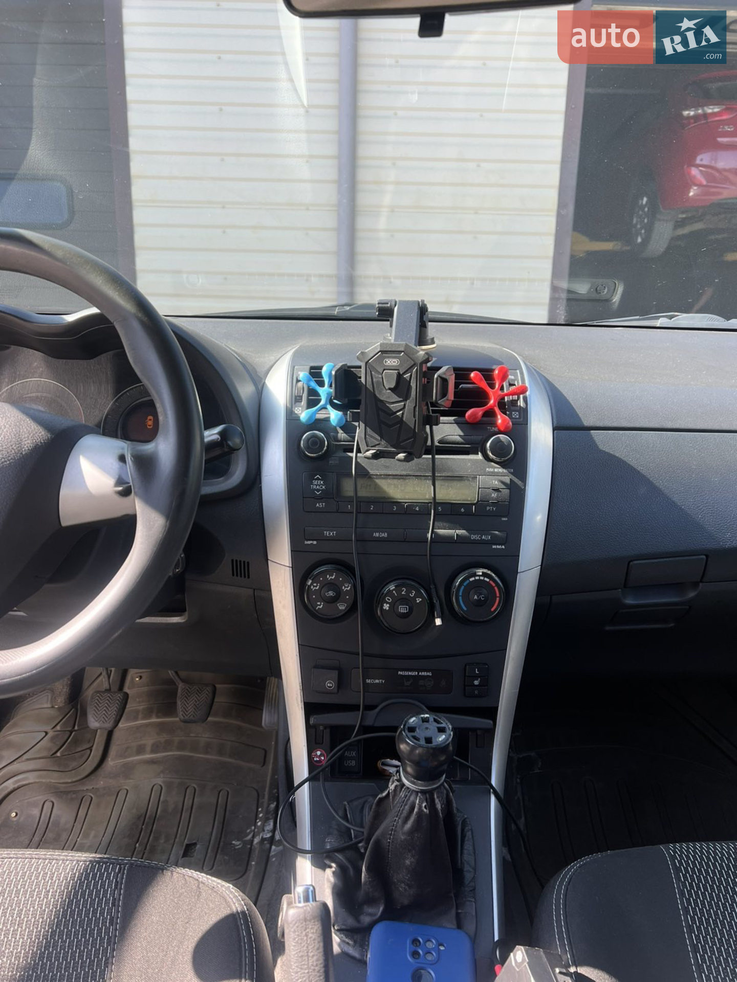2010 Toyota Corolla - мініатюра 18