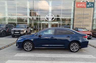 Седан Toyota Corolla 2023 в 