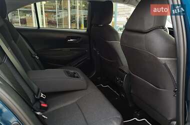 Седан Toyota Corolla 2023 в 