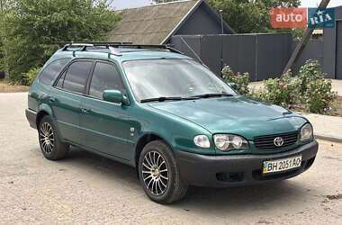 Универсал Toyota Corolla 1999 в Выгоде