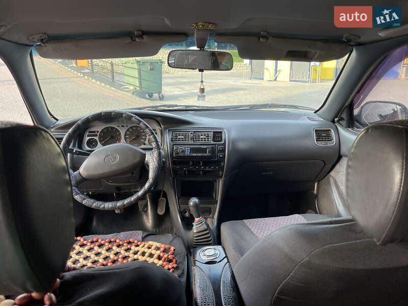 Седан Toyota Corolla 1995 в Тернополе фото 5 Седан Toyota Corolla 1995 в Тернополе