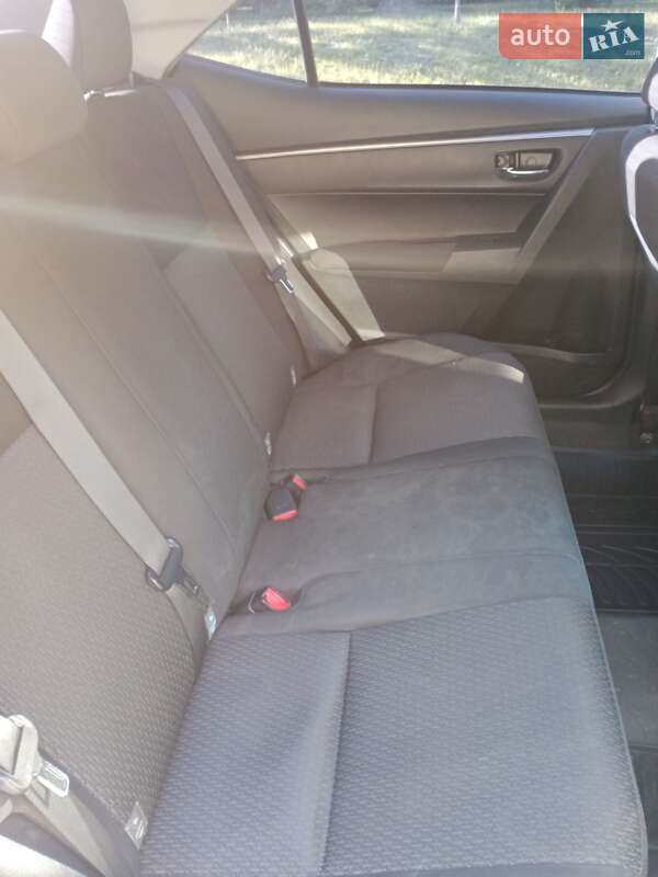 Седан Toyota Corolla 2014 в Киеве