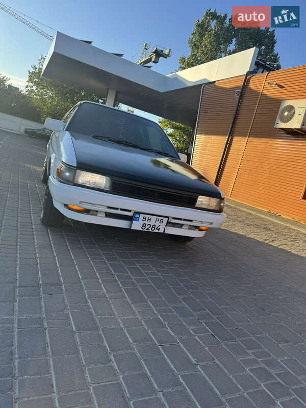 Toyota Corolla 1987