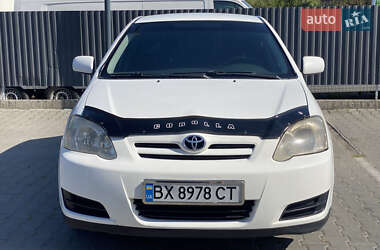 Хэтчбек Toyota Corolla 2006 в 