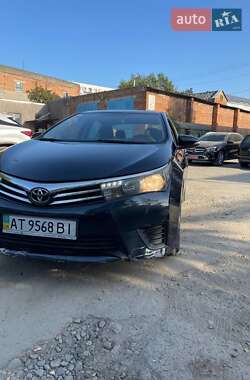 Седан Toyota Corolla 2013 в Львові