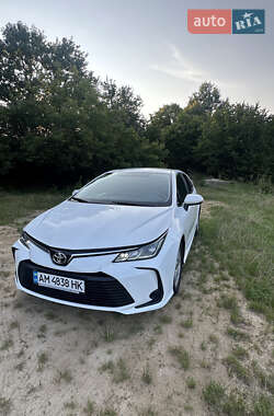 Седан Toyota Corolla 2019 в 