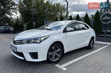 Седан Toyota Corolla 2013 в Харькове