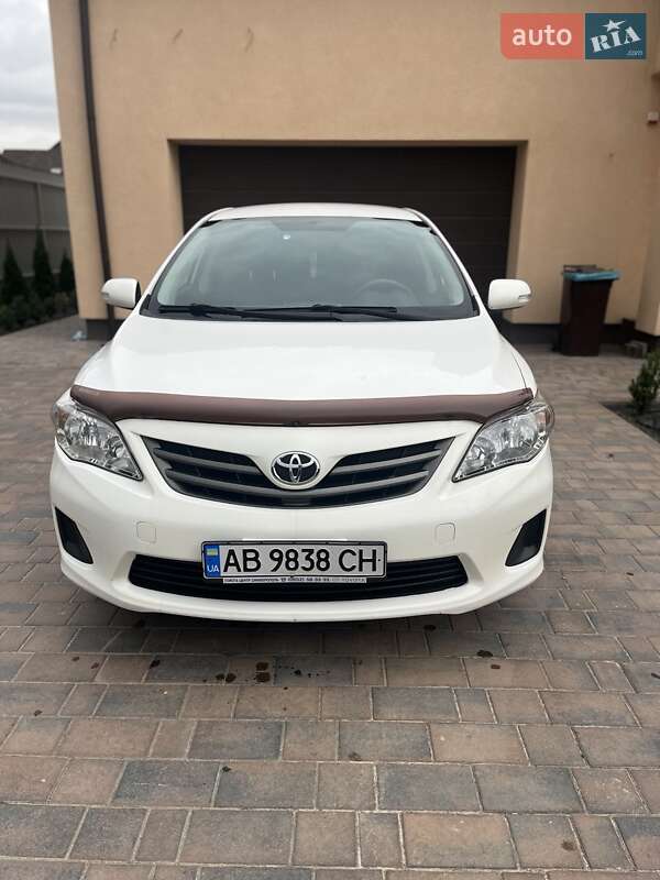 Седан Toyota Corolla 2010 в Виннице