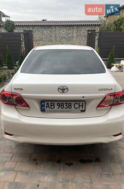 Седан Toyota Corolla 2010 в 