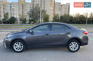 Седан Toyota Corolla 2013 в Києві