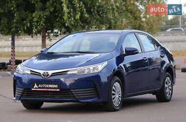 Седан Toyota Corolla 2016 в 